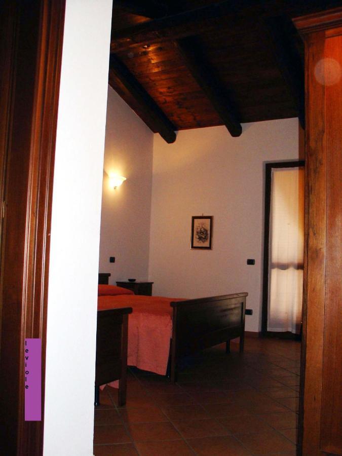 Agriturismo Le Viole Barolo Bagian luar foto